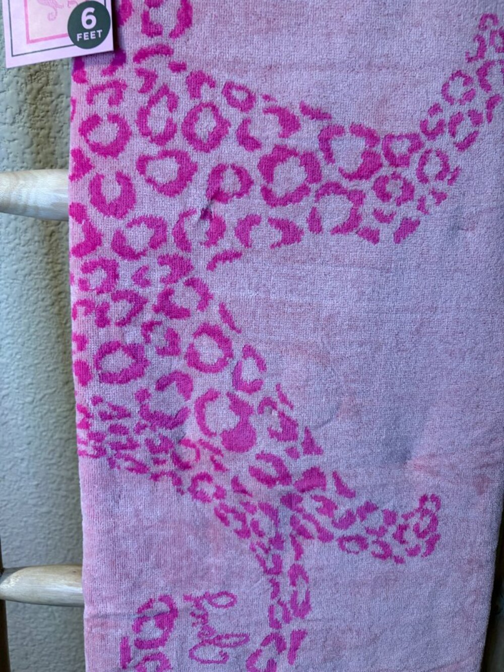 Juicy Couture Pink Leopard Beach Towel Cotton Pool Towel 36x72 NWT - Picture 4 of 4